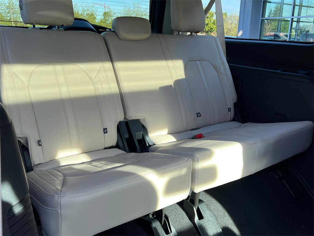 new 2024 Ford Expedition Max car, priced at $81,197