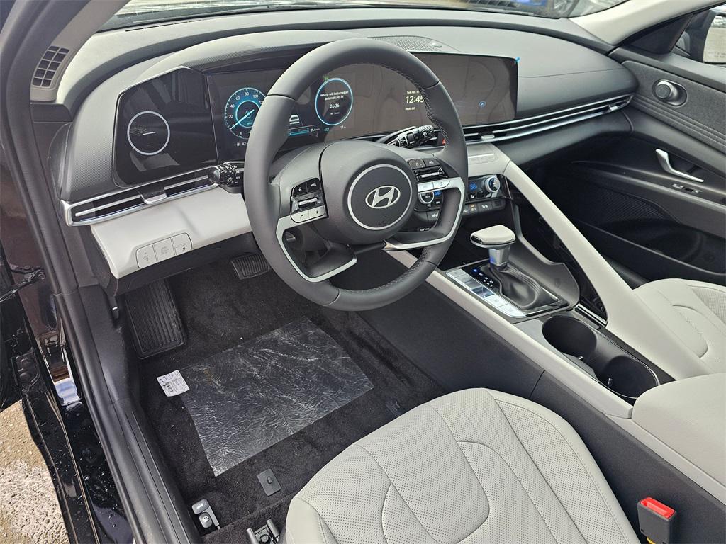 new 2025 Hyundai Elantra car, priced at $28,420