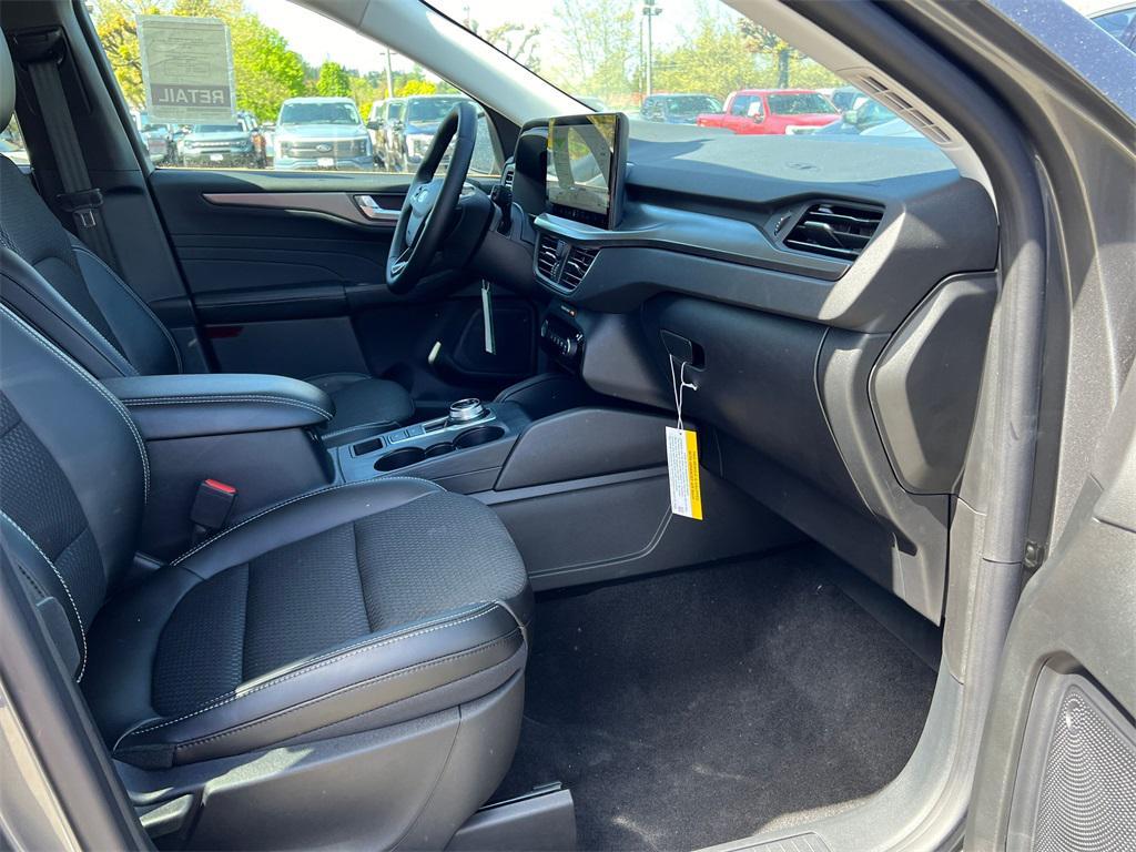 new 2023 Ford Escape PHEV car, priced at $31,995