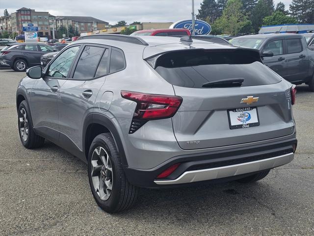 used 2024 Chevrolet Trax car, priced at $25,094