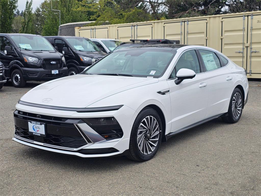 new 2025 Hyundai Sonata Hybrid car, priced at $37,331