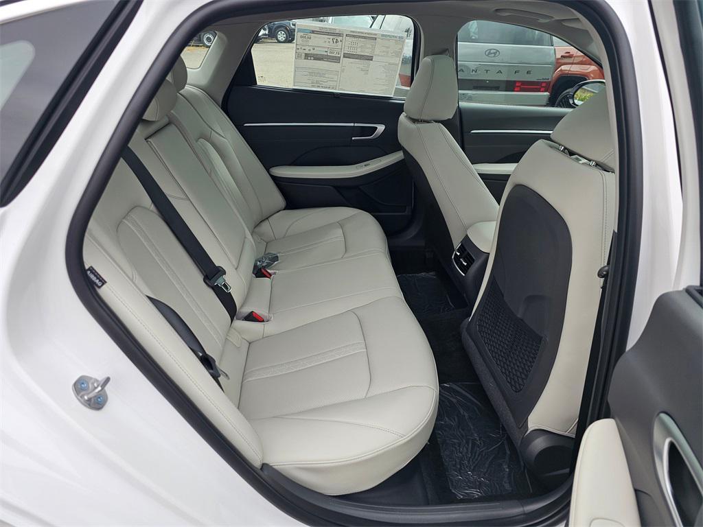 new 2025 Hyundai Sonata Hybrid car, priced at $37,331
