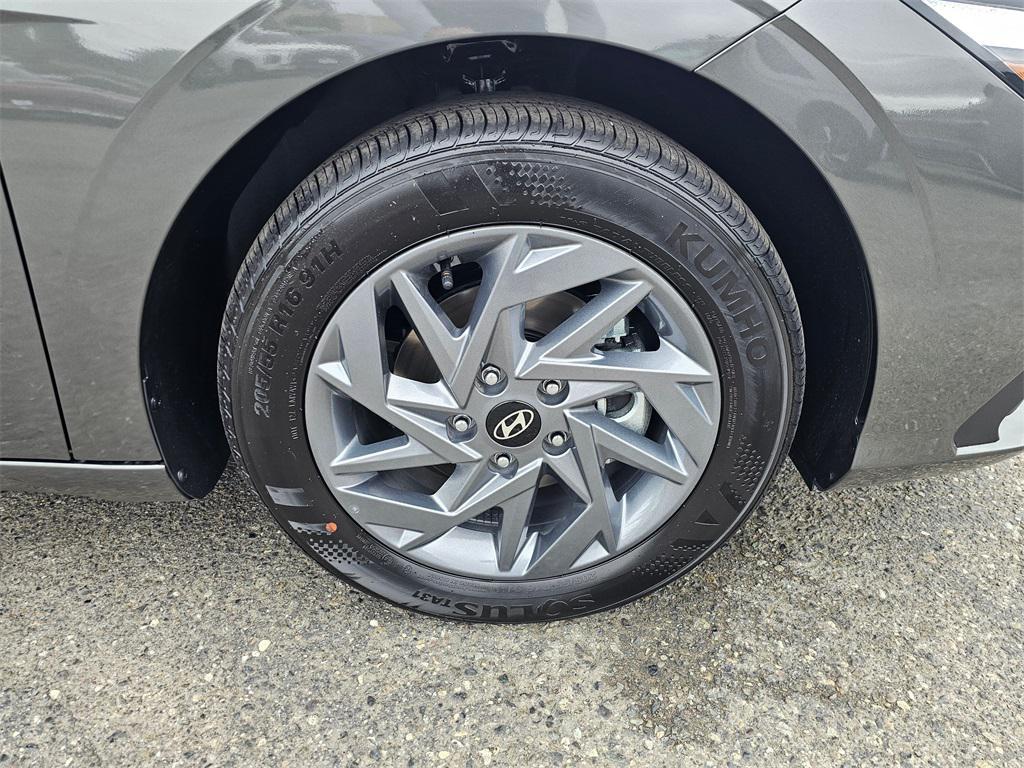 new 2025 Hyundai ELANTRA HEV car, priced at $25,060
