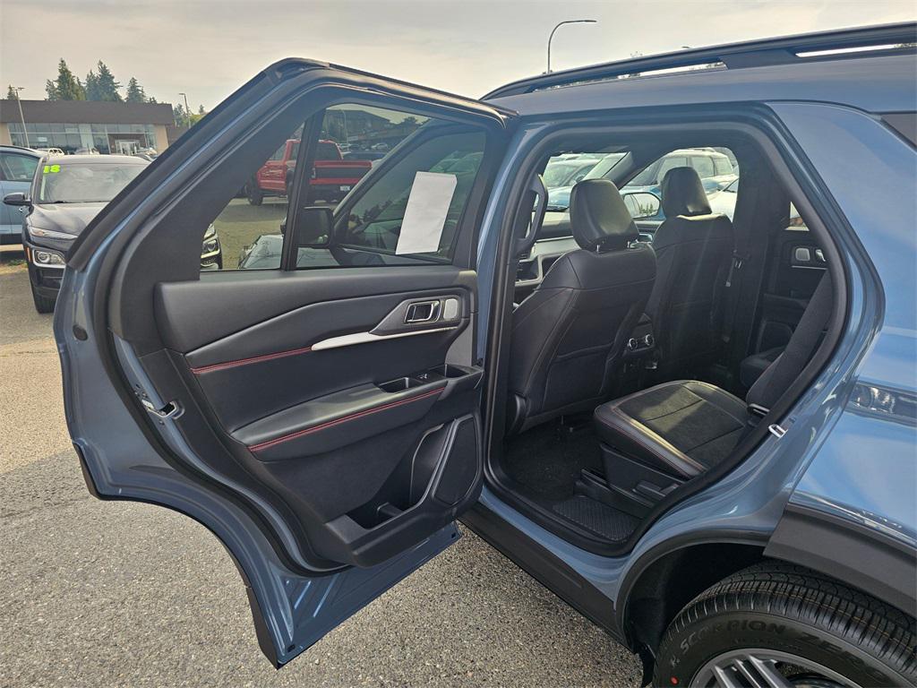 new 2025 Ford Explorer car, priced at $61,350