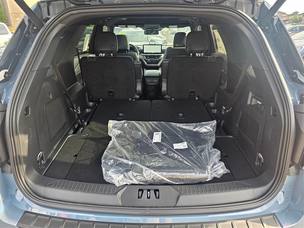 new 2025 Ford Explorer car, priced at $61,350