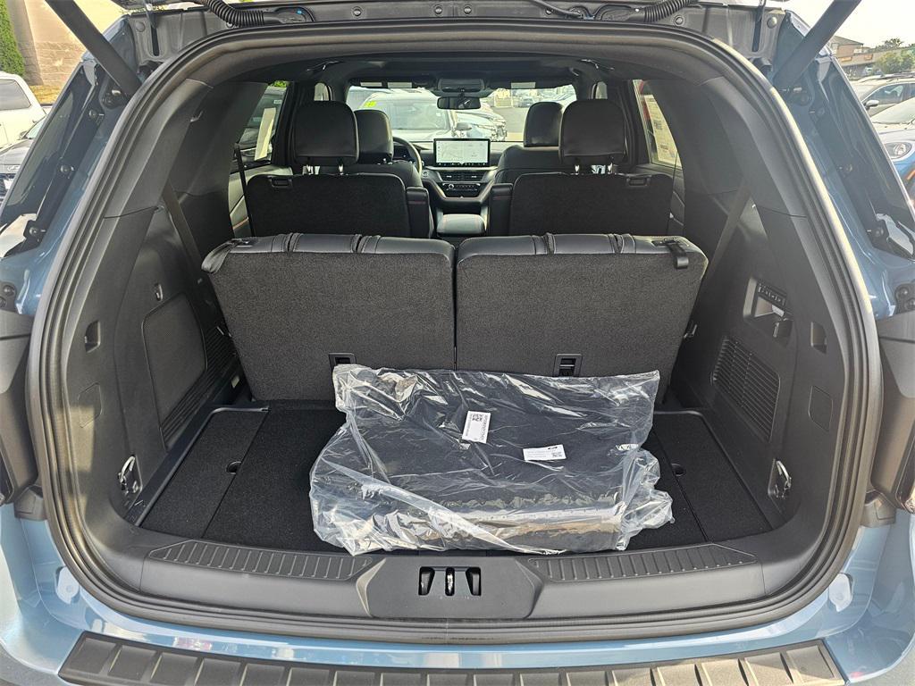 new 2025 Ford Explorer car, priced at $61,350