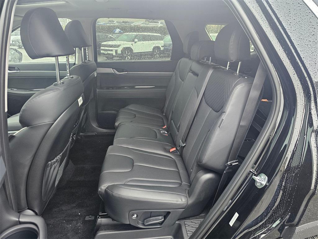 new 2025 Hyundai Palisade car, priced at $45,697
