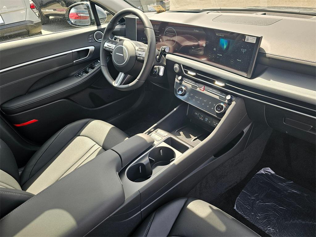 new 2025 Hyundai Sonata Hybrid car, priced at $36,797