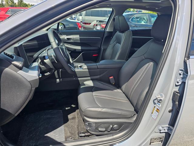 new 2025 Hyundai Sonata Hybrid car, priced at $37,980