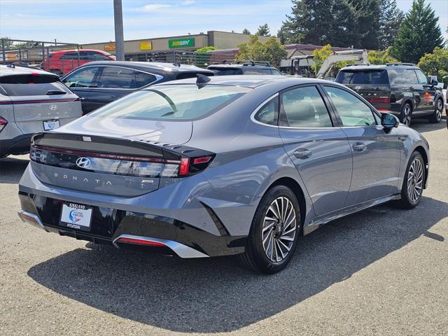new 2025 Hyundai Sonata Hybrid car, priced at $37,980