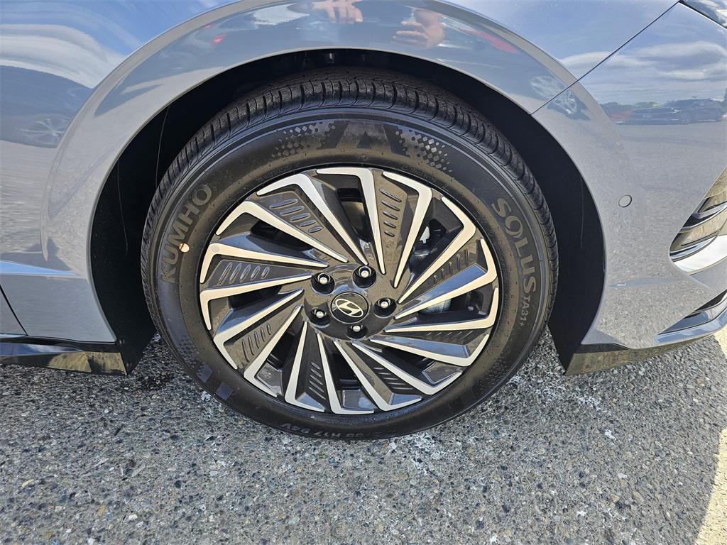 new 2025 Hyundai Sonata Hybrid car, priced at $36,797