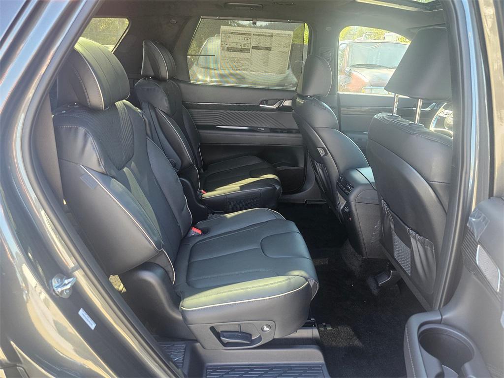 new 2025 Hyundai Palisade car, priced at $51,097