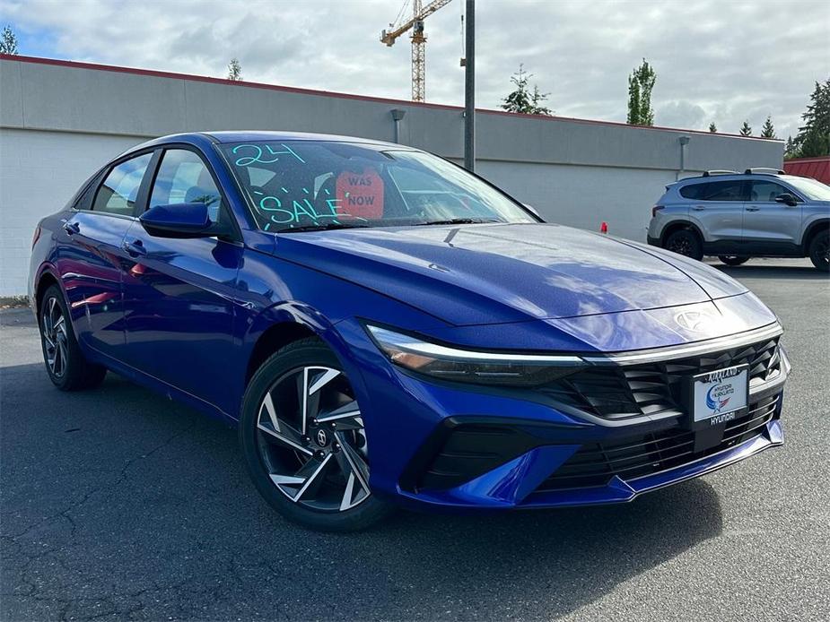 new 2024 Hyundai Elantra car, priced at $25,299