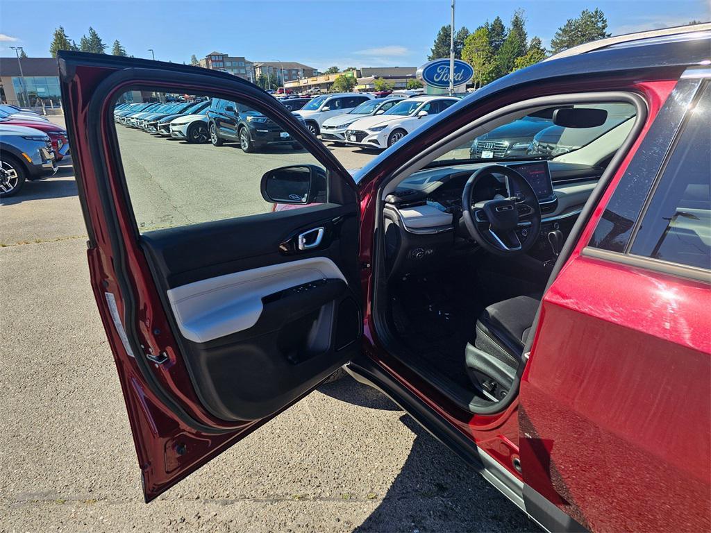 used 2022 Jeep Compass car, priced at $21,998