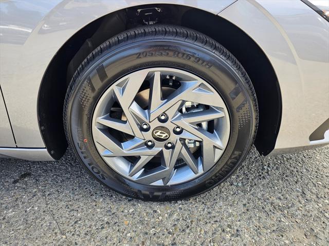 new 2025 Hyundai ELANTRA HEV car, priced at $25,015