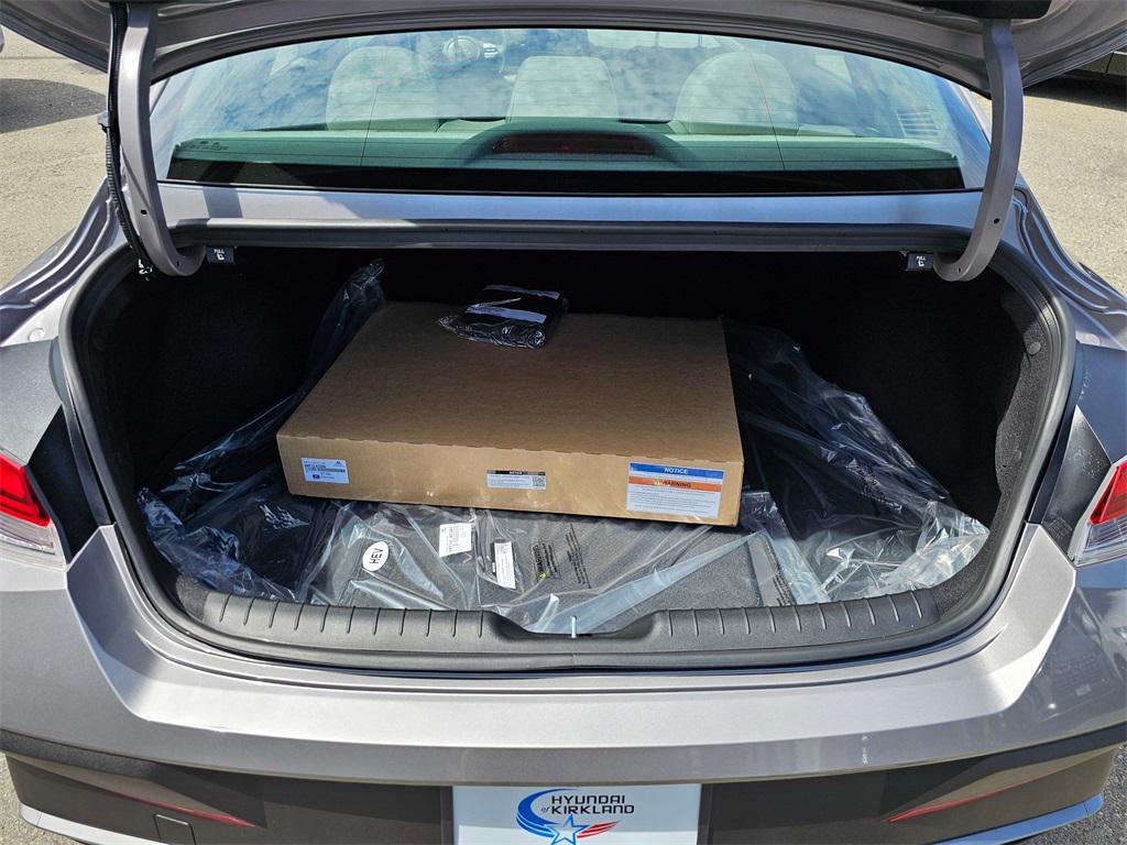 new 2025 Hyundai ELANTRA HEV car, priced at $25,015