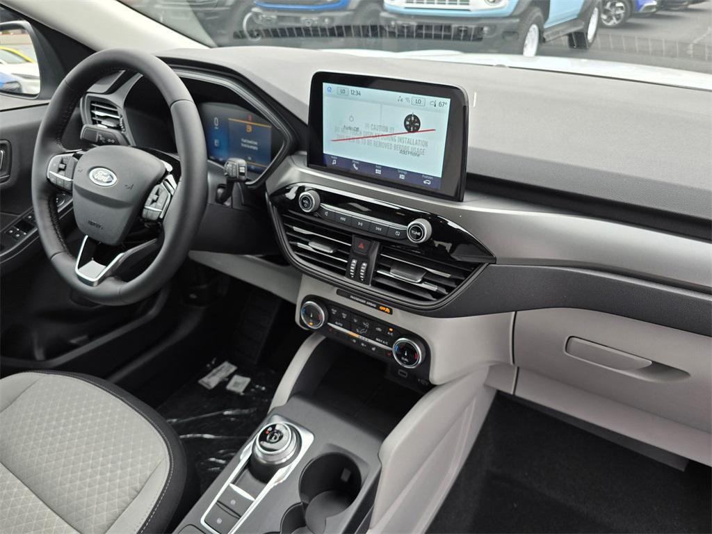 new 2025 Ford Escape car, priced at $28,250