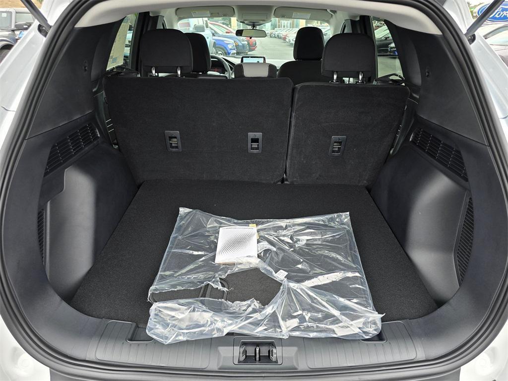 new 2025 Ford Escape car, priced at $28,250