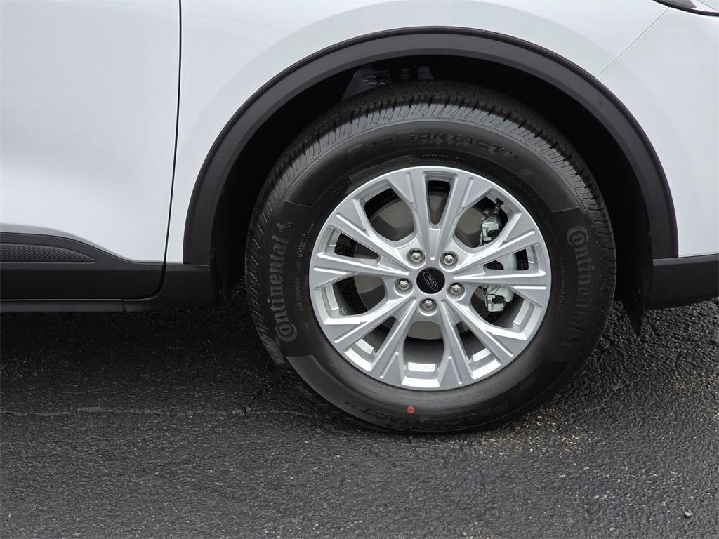 new 2025 Ford Escape car, priced at $28,250
