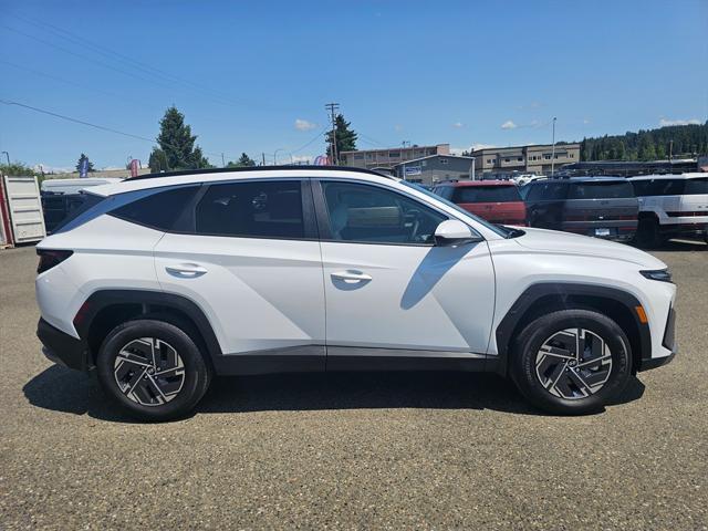 new 2025 Hyundai TUCSON Hybrid car, priced at $34,750