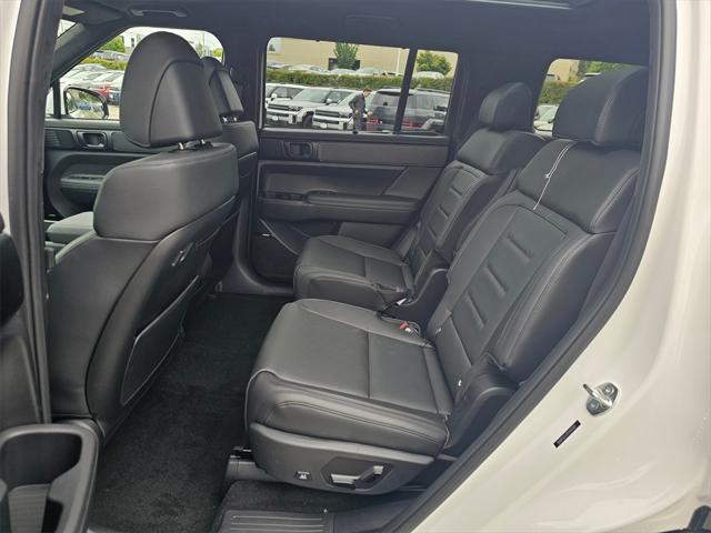 new 2025 Hyundai SANTA FE HEV car, priced at $50,794