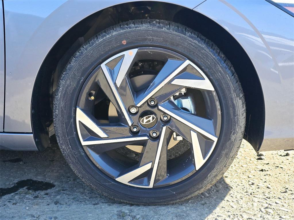 new 2025 Hyundai Elantra car, priced at $25,897