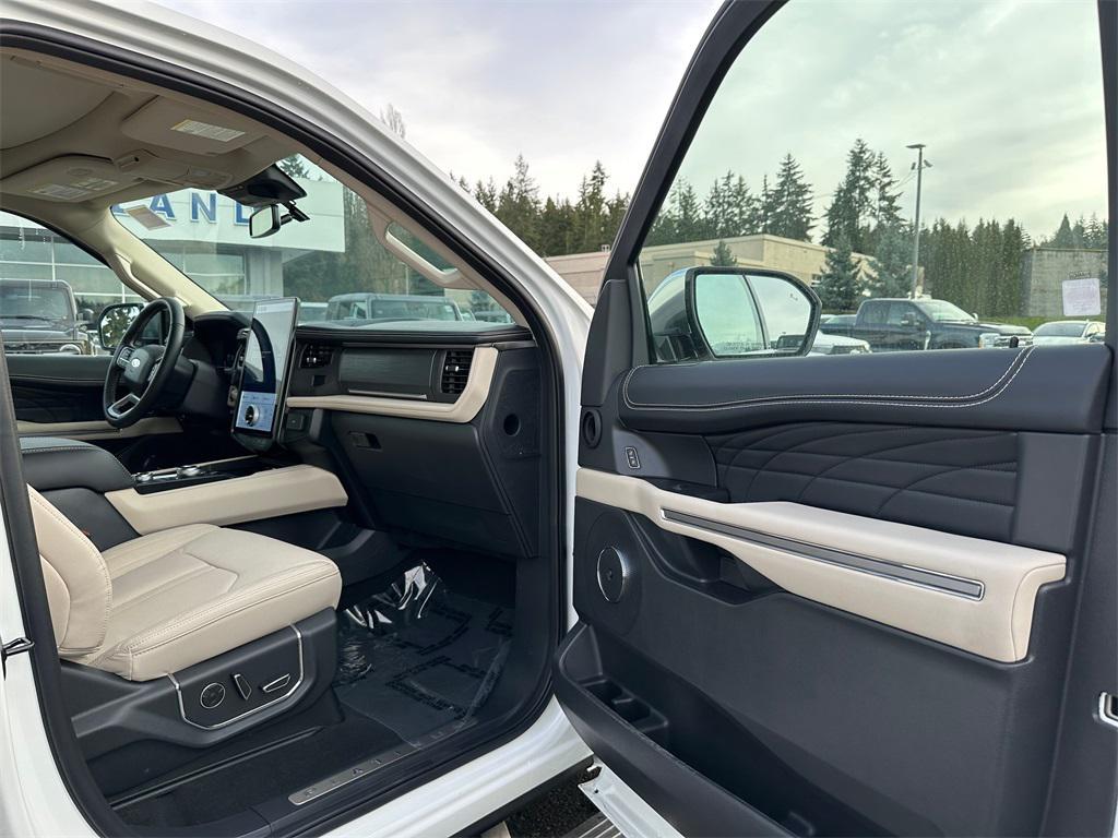 new 2024 Ford Expedition car, priced at $78,797