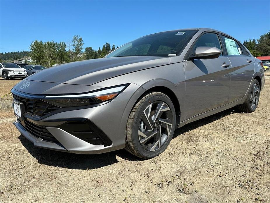 new 2024 Hyundai Elantra car, priced at $22,497