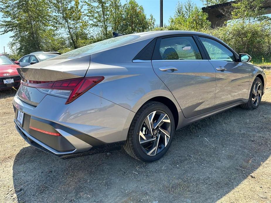 new 2024 Hyundai Elantra car, priced at $22,497