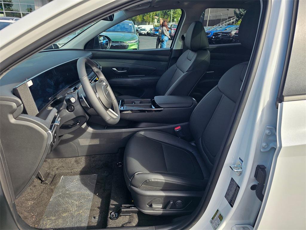 new 2025 Hyundai TUCSON Hybrid car, priced at $34,549