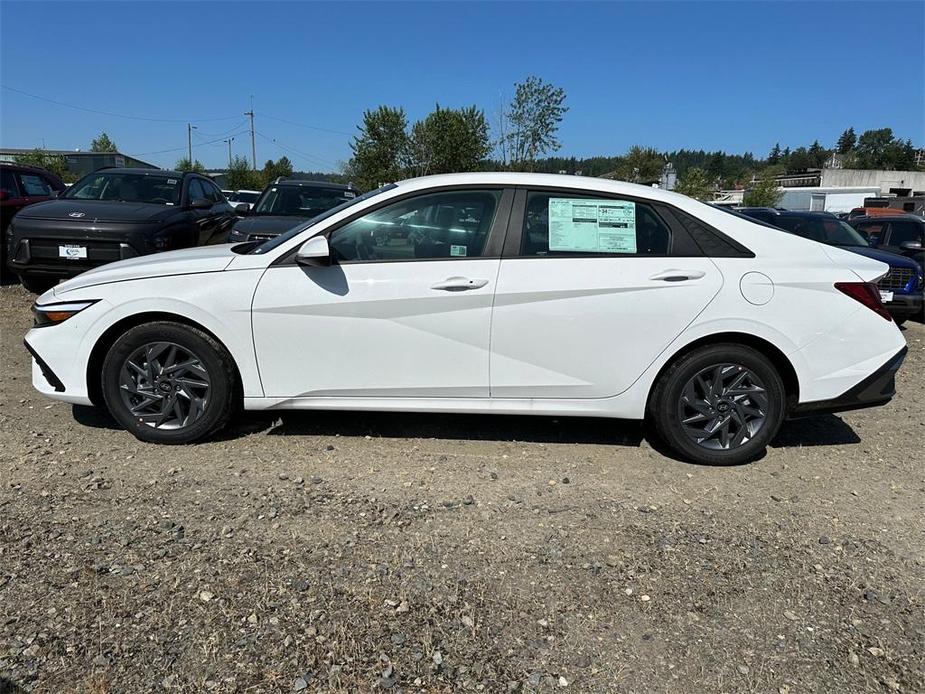 new 2024 Hyundai Elantra car, priced at $21,997