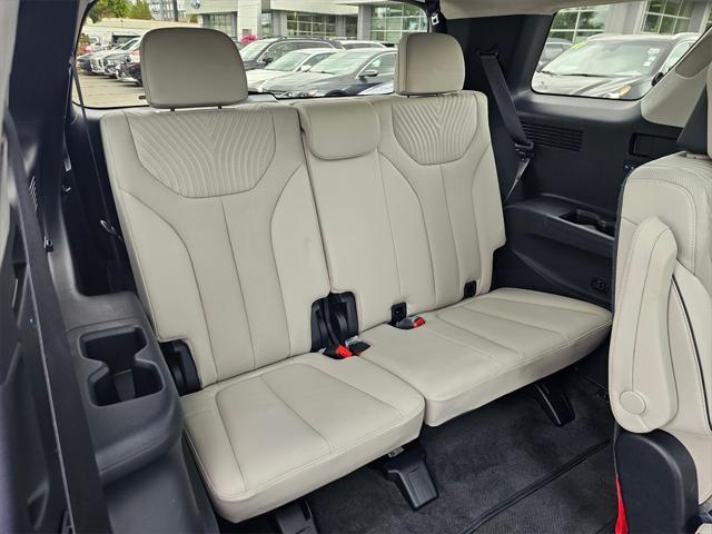 used 2024 Hyundai Palisade car, priced at $45,269