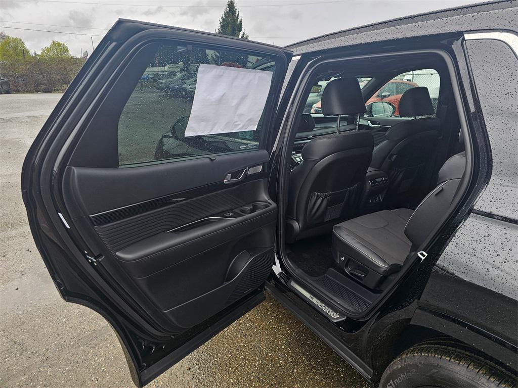 new 2025 Hyundai Palisade car, priced at $52,597