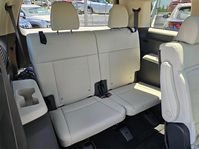 new 2025 Hyundai SANTA FE HEV car, priced at $50,280