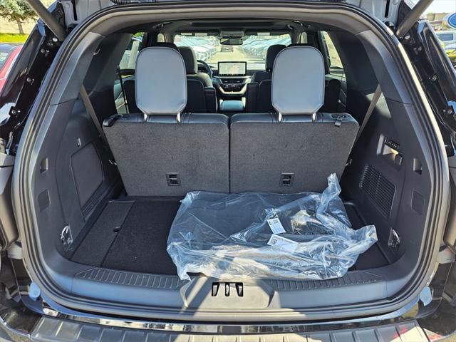 new 2025 Ford Explorer car, priced at $58,854