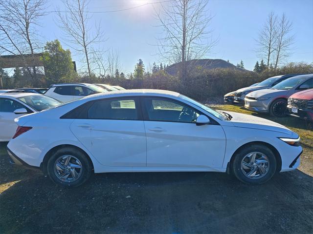 new 2025 Hyundai Elantra car, priced at $22,285