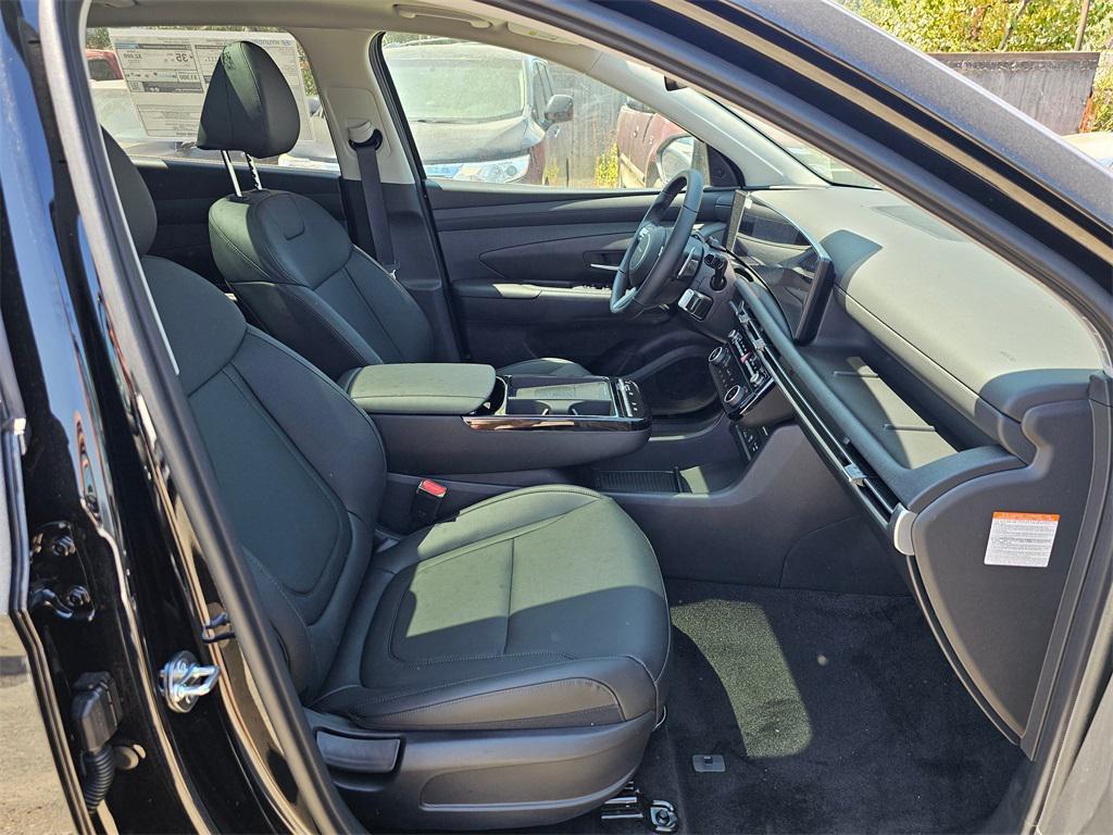 new 2025 Hyundai TUCSON Hybrid car, priced at $35,382