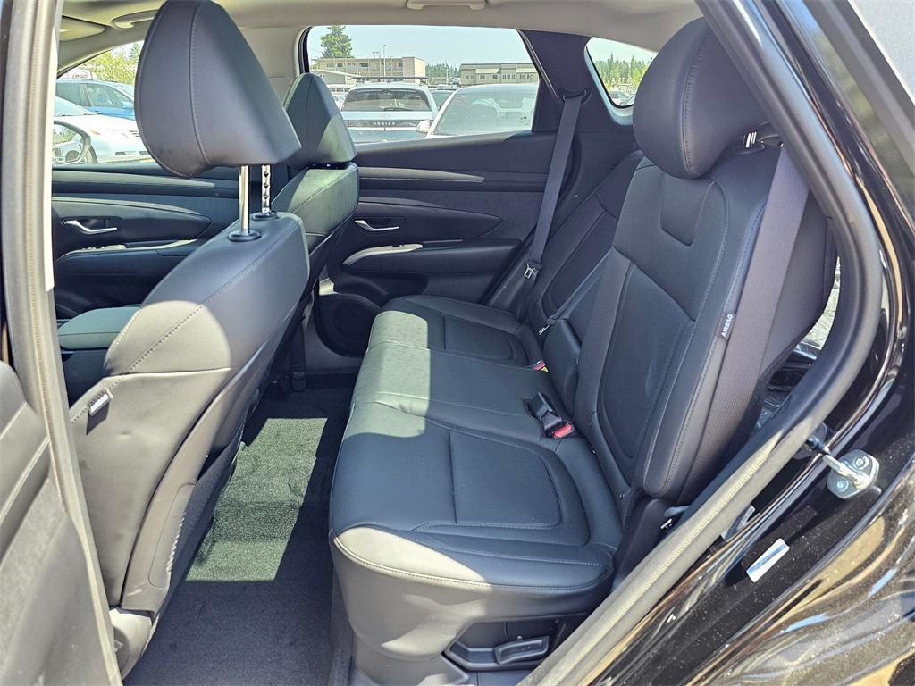 new 2025 Hyundai TUCSON Hybrid car, priced at $35,382