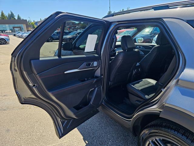 new 2025 Ford Explorer car, priced at $57,354