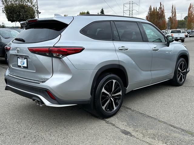 used 2022 Toyota Highlander car, priced at $43,050