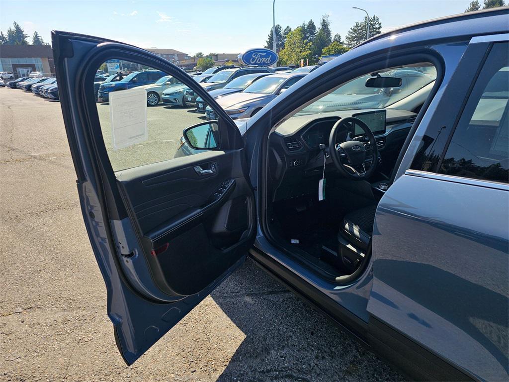 new 2025 Ford Escape PHEV car, priced at $34,990