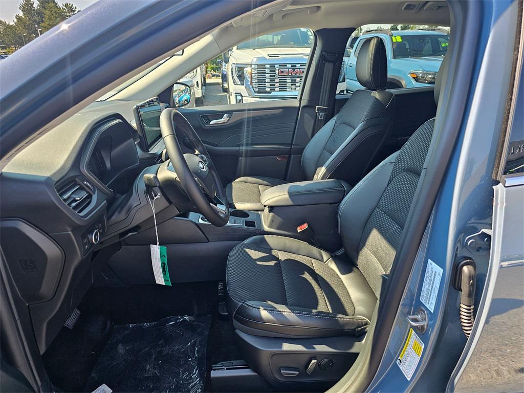 new 2025 Ford Escape PHEV car, priced at $34,990