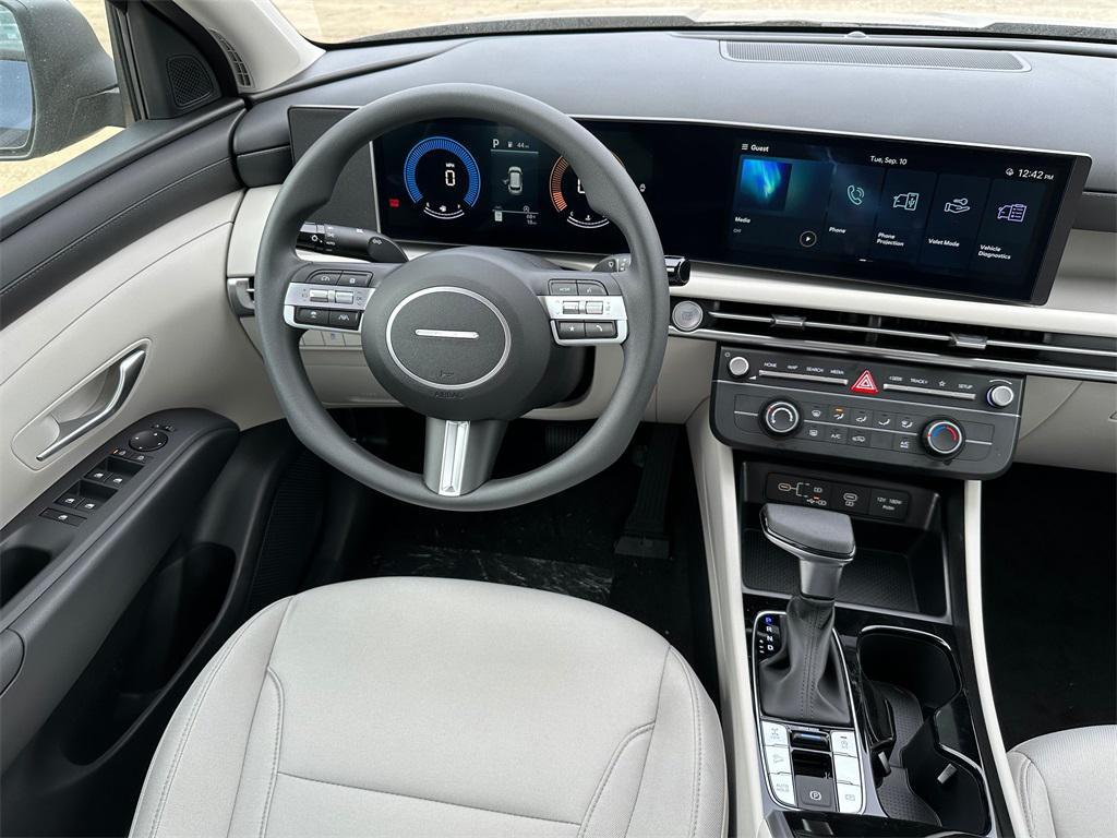 new 2025 Hyundai Tucson car, priced at $29,197