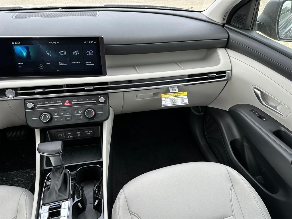 new 2025 Hyundai Tucson car, priced at $29,197