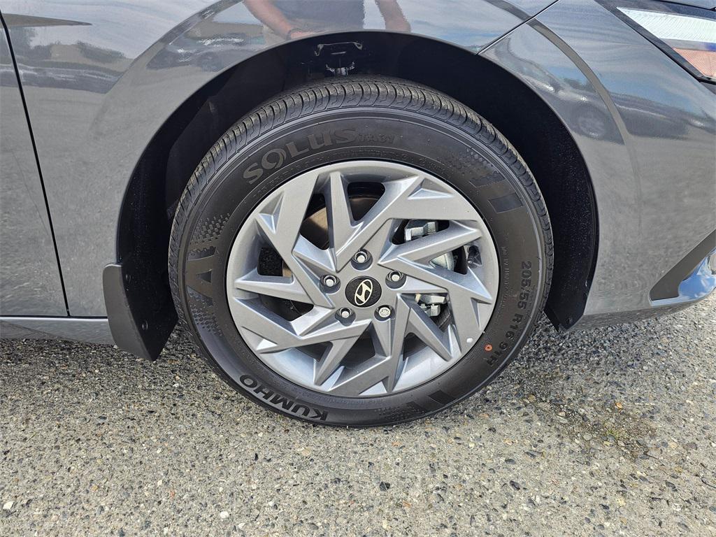 new 2025 Hyundai ELANTRA HEV car, priced at $25,030