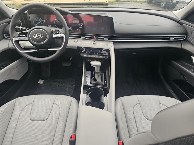 new 2025 Hyundai Elantra car, priced at $30,165