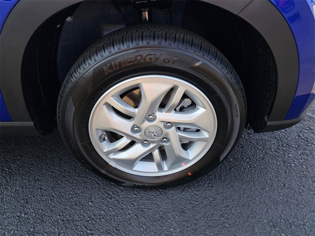 new 2025 Hyundai Venue car, priced at $22,070