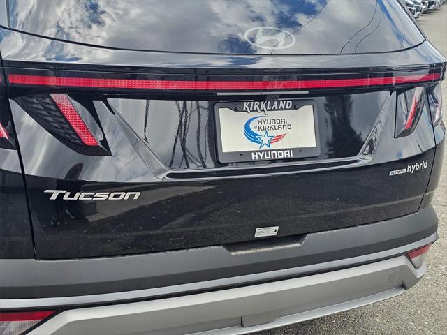 new 2025 Hyundai TUCSON Hybrid car, priced at $37,215