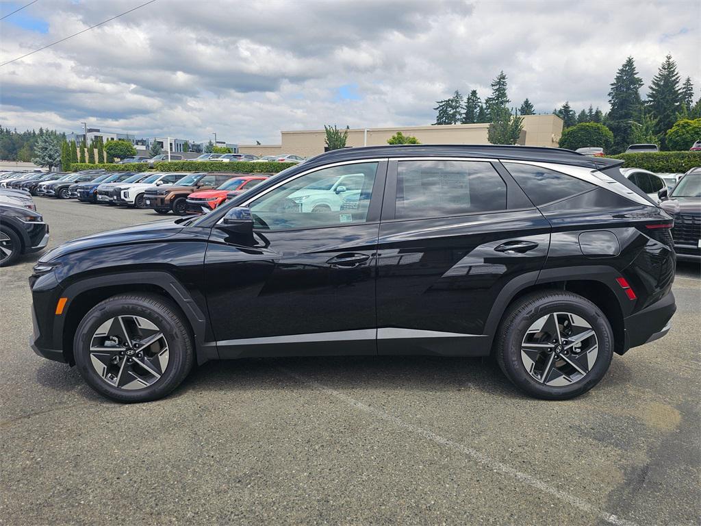 new 2025 Hyundai TUCSON Hybrid car, priced at $37,215