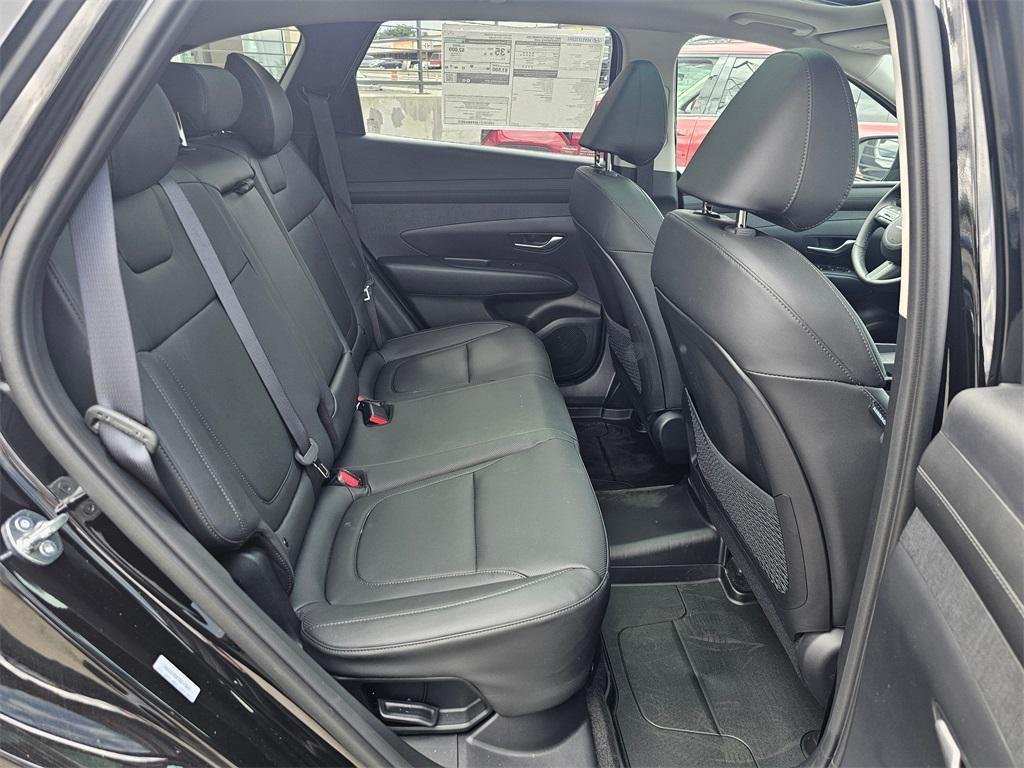 new 2025 Hyundai TUCSON Hybrid car, priced at $37,215